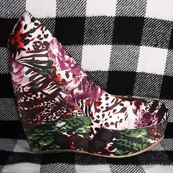 🌸8 Women's Floral Platform Wedges - Call It Spring🌸 - Picture 6 of 10